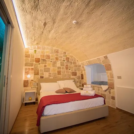 לינה וארוחת בוקר La Dimora Del Principe גרוטליה